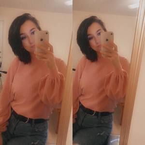 Meet your Posher, Krystal